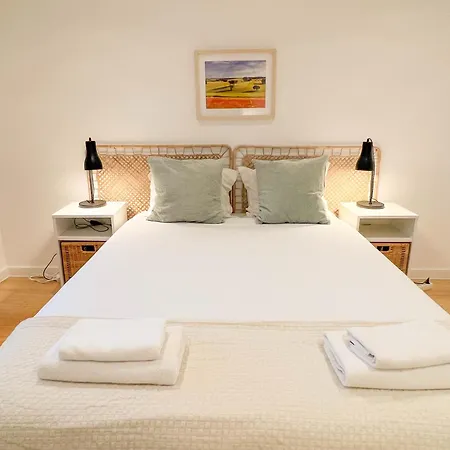 Madragoa Charm & Comfort דירה *