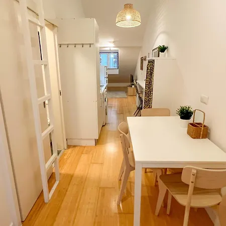 Madragoa Charm & Comfort アパート *