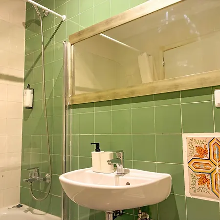 아파트 Madragoa Charm & Comfort