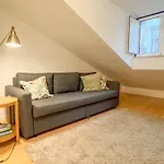 Apartment Madragoa Charm & Comfort Lisbon