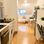 Madragoa Charm & Comfort Apartment Lisbon